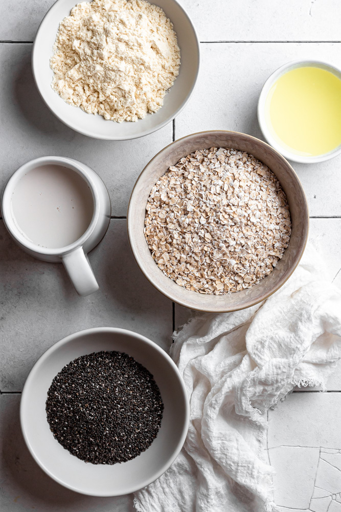 5 Minute Lactation Oatmeal Recipe (with 5 flavors)